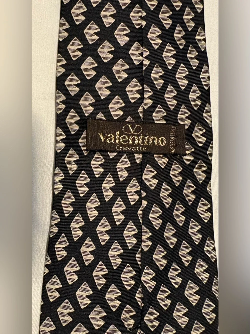 VTG Valentino Cravatte Silk Tie 80s 90s Italian Luxury Retro Executive Code 2206
